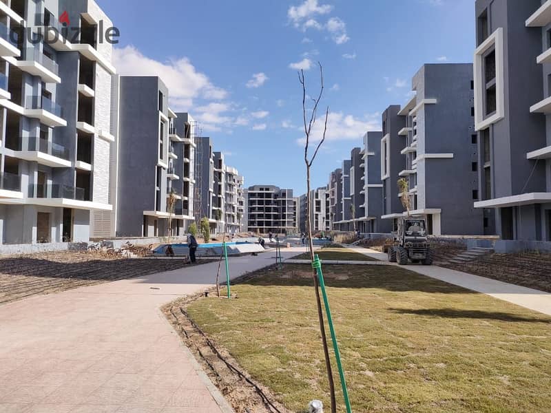 Apartment for sale in installments, immediate receipt in Sun Capital October 8