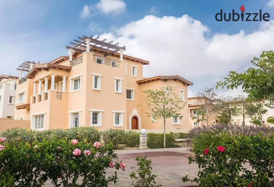 A luxurious royal palace for sale in installments in Hyde Park Compound, Fifth Settlement 2