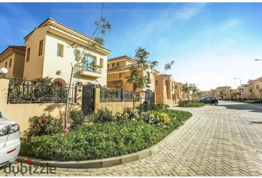 Apartment for sale in installments in Hyde Park Compound, Fifth Settlement, on the main 90th Street, next to AUC 10