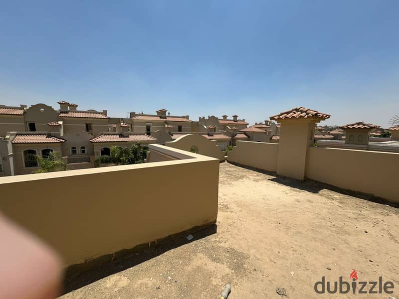 Twin house for sale in Patio 5 East Compound, immediate delivery, distinctive view of the pool 28