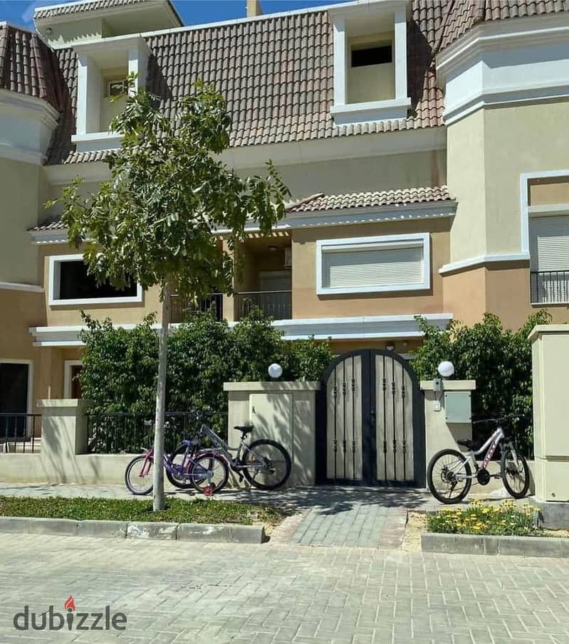 At a snapshot price, a villa apartment for sale (ground + first floor) with a private garden, minutes from Madinaty 7