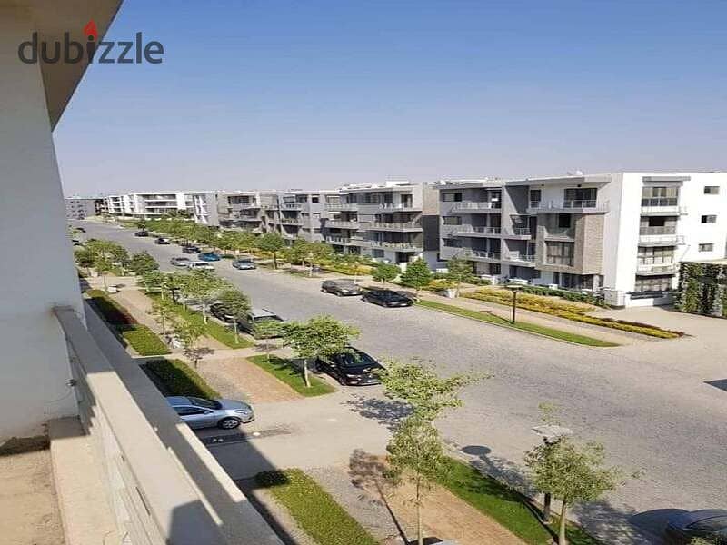 apartment 105 m+ a 68 m garden next to Almaza City Center 9