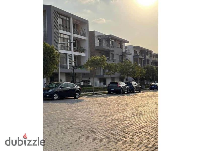 For Sale: Duplex with Private Roof and Double View in Front of Cairo Airport 7