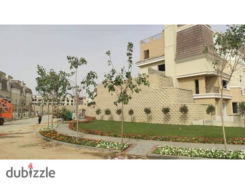 A very special villa with a view for sale in Sarai Compound 5