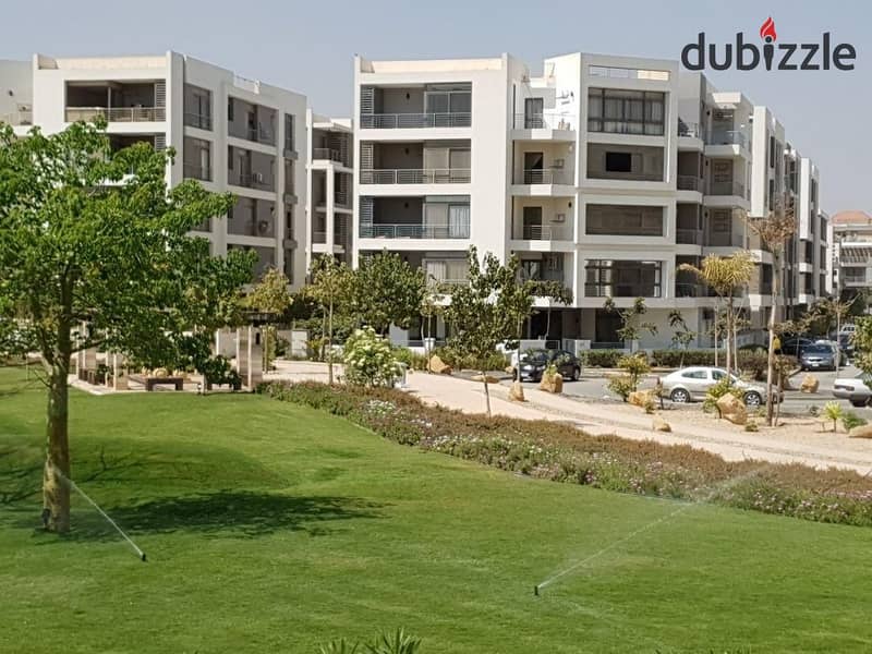 Apartment with 130 sqm + 70 sqm garden for sale, in front of Cairo Airport 1