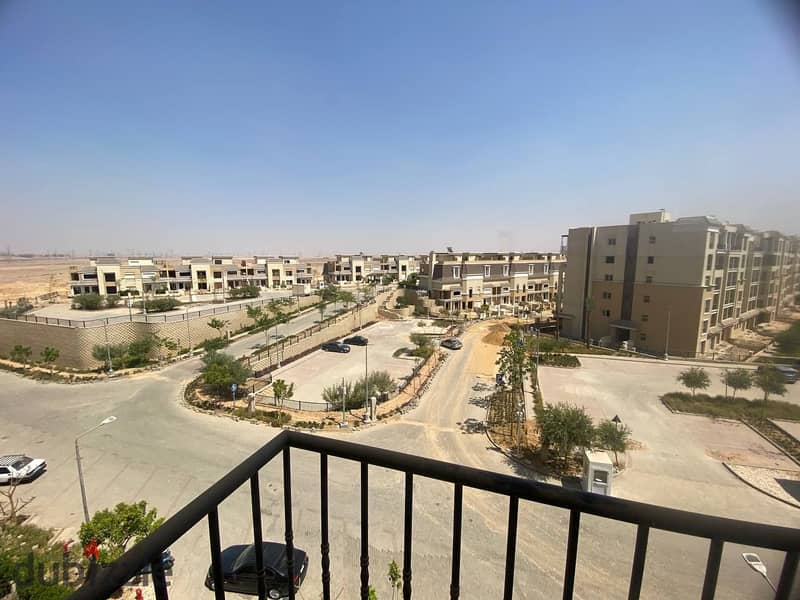 For sale, the best division, a studio, 65 m + a garden, 31 m, with a minimum down payment of 430k, in Sarai, directly on the Suez Road 3