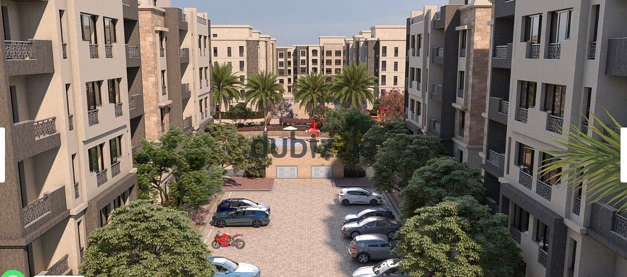 Own a penthouse in New Cairo, next to ZED, with a 10% down payment. Penthouse: 227 sqm + 91 sqm roof, with an amazing view. 5