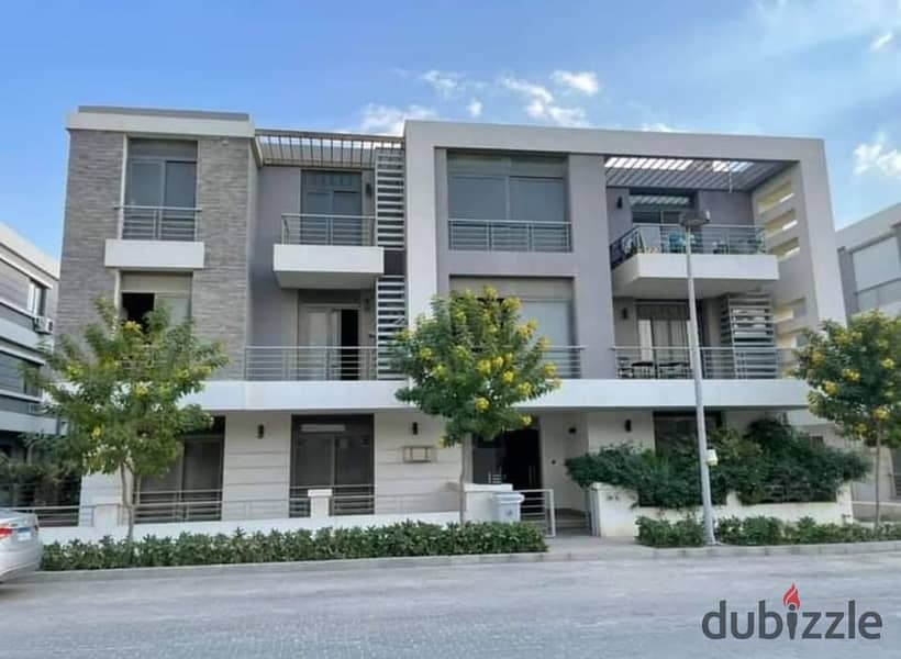 triplex for sale  تريبلكس للبيع باميز فيو مفتوح بالتجمع الاول 3