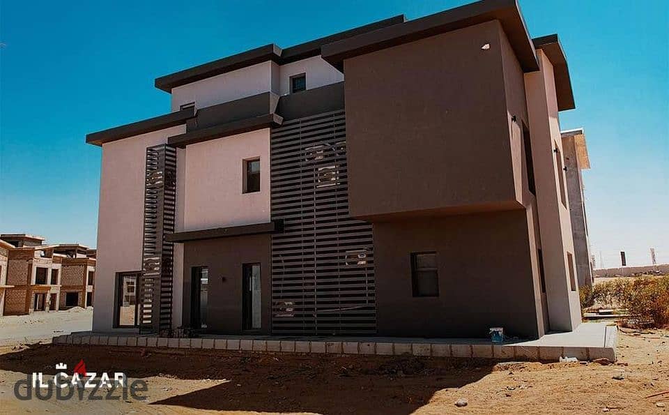 فيلا للبيع 185م بتصميم هانى سعد بالتجمع الأول بكمبوند كريك تاون قسط 7 سنين creek town القاهرة الجديدة 1