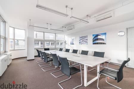 Open plan office space for 10 persons in Cairo, Park Street West