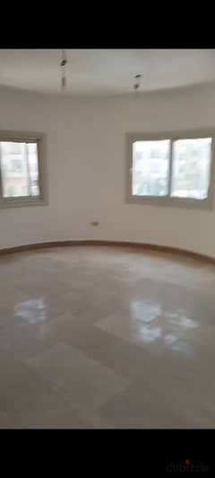 Apartment for rent in Al-Yasmine Settlement, near the 90th and Petrosport Club  View Garden  First residence  Super deluxe finishing 0