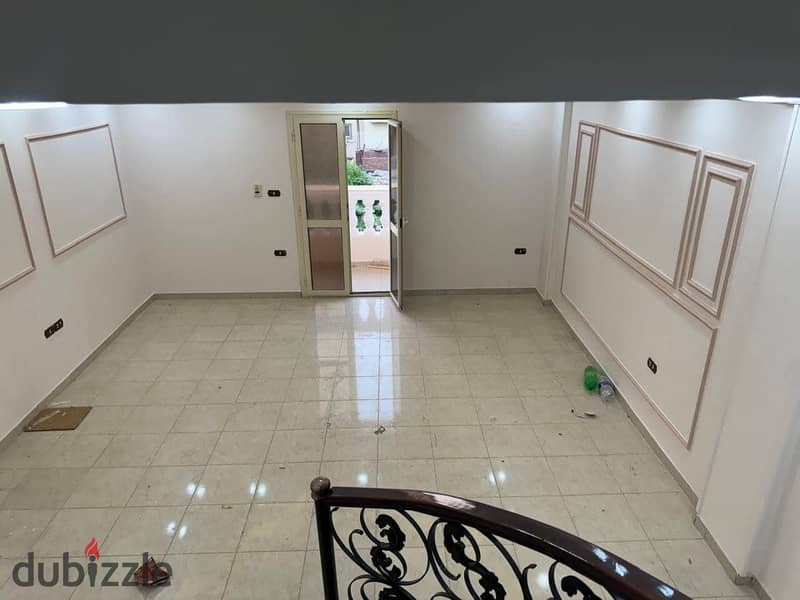 Penthouse for rent in the first district, near the southern 90th, Cairo Festival, and Downtown  nautical  Super deluxe finishing 1