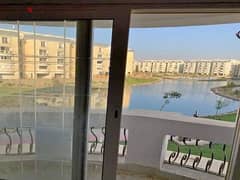 شقة للبيع ( تسليم فوري ) بفيو لاجون في ماونتن فيو هايد بارك التجمع - Apartment for sale ( ready to move ) View Lagoon in Mountain View Hyde Park