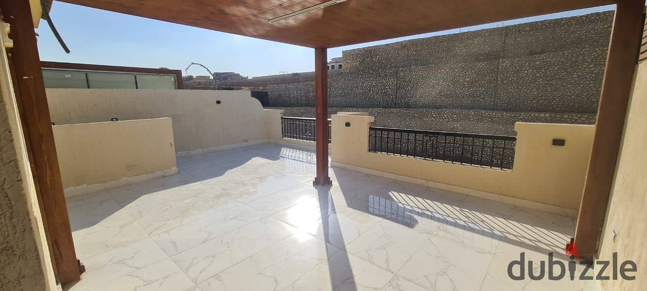 Apartment for sale with roof in Stone Residence 2