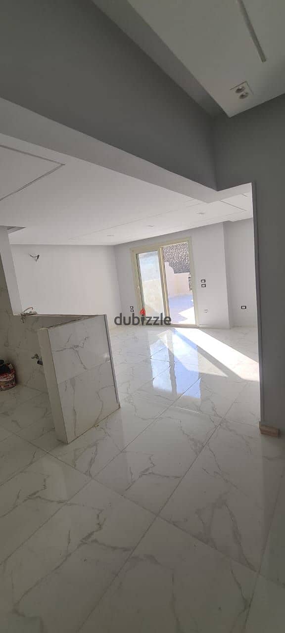 Apartment for sale with roof in Stone Residence 3