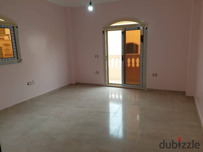 Apartment for rent in the Fourth District, near the court, Saudi and the Canadian School nautical   View Garden  Super deluxe finishing 2