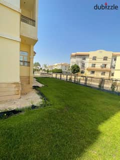 Apartment for sale, ground floor, with garden and private entrance, in Lake Dream Compound, next to Mall of Egypt 0