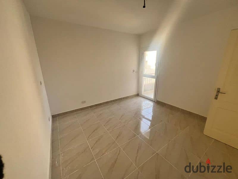 Exclusive apartment for sale in Madinaty View and Edgarn, area of ​​165 square meters, in B10 2