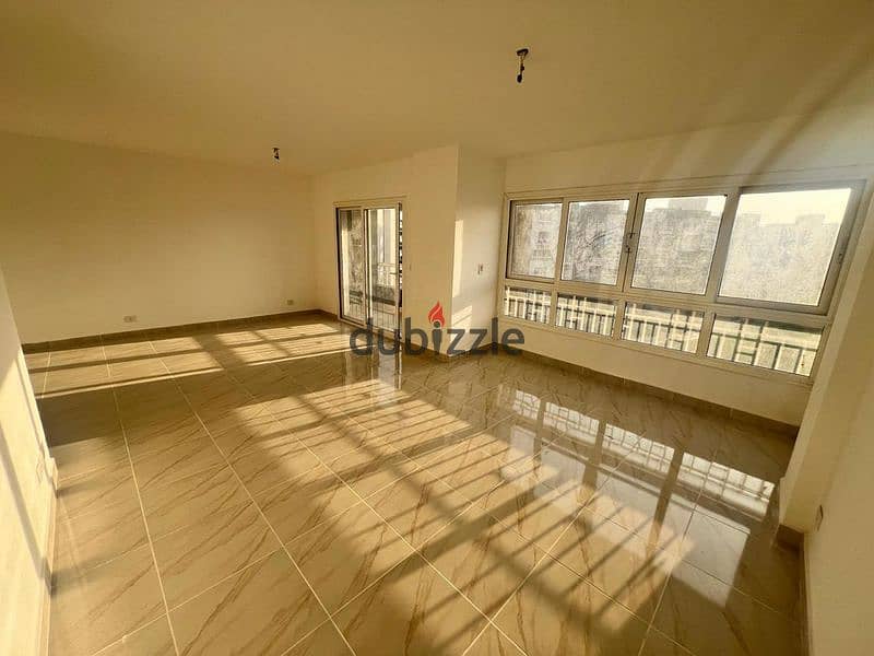 Exclusive apartment for sale in Madinaty View and Edgarn, area of ​​165 square meters, in B10 3