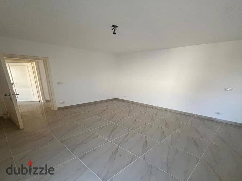 Exclusive apartment for sale in Madinaty View and Edgarn, area of ​​165 square meters, in B10 6