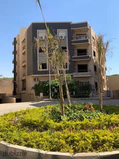 Apartment for sale, immediate receipt prime location next to the AUC and El Patio 7 with a 10% down payment, in the Fifth Settlement, Sephora Compound 0