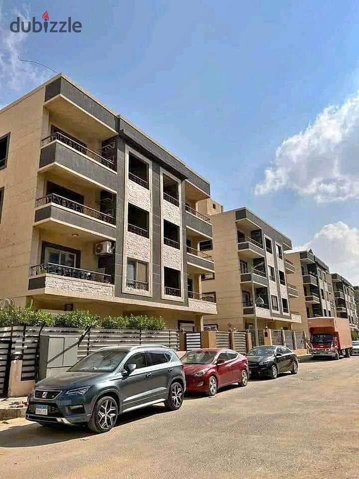 Apartment for sale, immediate receipt prime location next to the AUC and El Patio 7 with a 10% down payment, in the Fifth Settlement, Sephora Compound 8