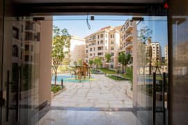 Apartment for sale 153 m, 3 rooms, immediate delivery, finished, 50 m garden, directly in front of AUC, on the South 90th Street, Fifth Settlement 0