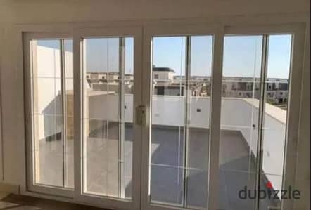 اخر تاون هاوس باقل سعر للبيع في ماونتن فيو اليفا مستقبل villa Lowest price with garden for sale, Mountain View aliva Mostaqbal