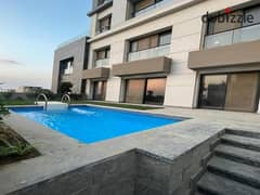 فيلا دوبلكس 247م متشطبه بالسعر القديم التجمع بجانب الجامعه duplex 0