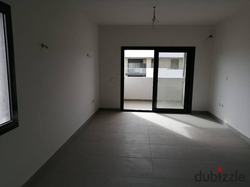 Apartment for sale, fully finished, immediate delivery, with the lowest down payment , near Shorouk City, in al burouj compound 5