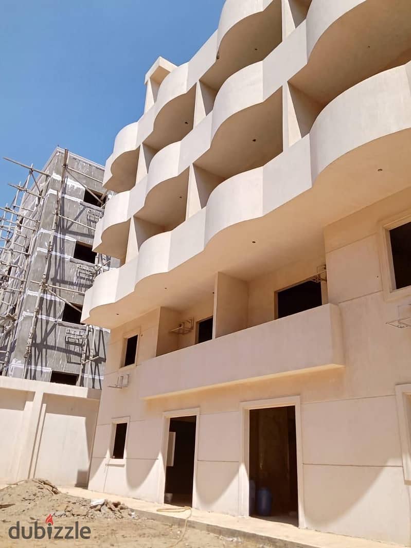 villa 2400m for sale in new cairo tamr hena compound 4