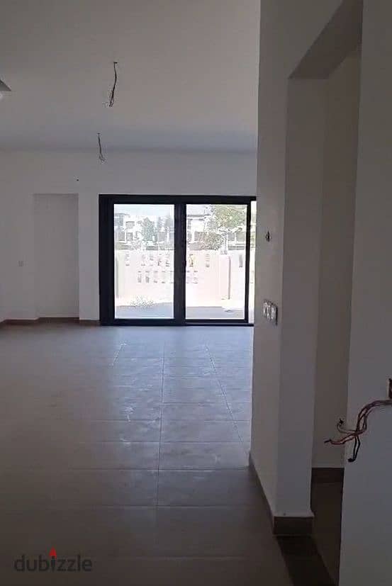 Twin house for sale 373 m in EL Sherouk el brooj compound, Ready to move 6