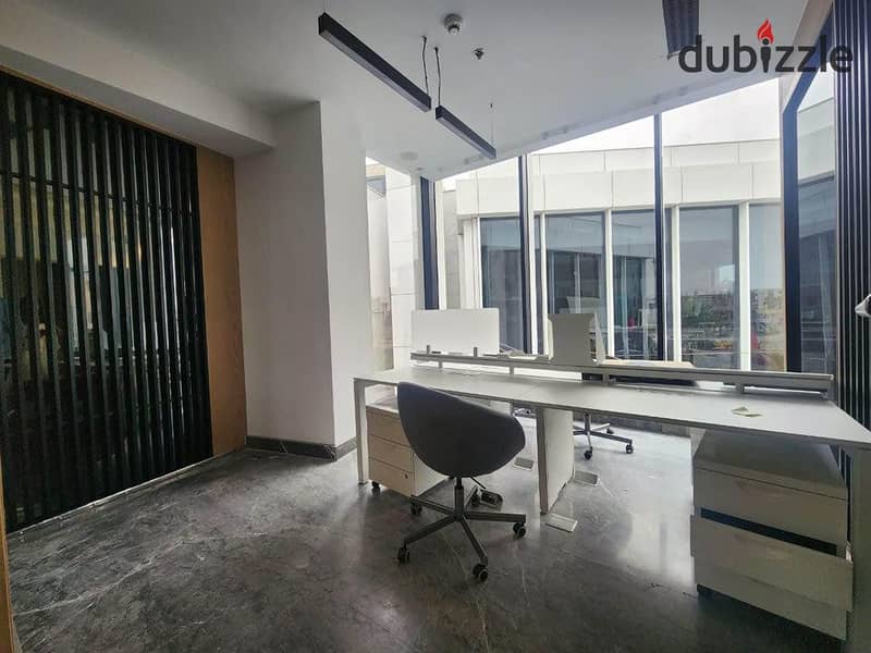 مكتب متشطب للبيع بالسعر القديم على شارع التسعين الشمالي مباشرا التجمع الخامس-Old Price Office for sale (finished) direct on North 90st, 5th settlement 2