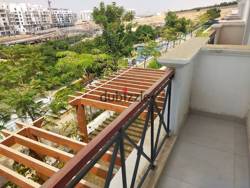 TOWEN HOUSE for sale140m+25mgarden - Beside arabella (new cairo) 2