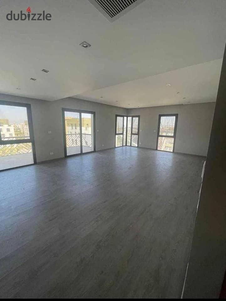 Apartment penthouse for Sale 204m ready to delivery Sodic East Elshorouk 9