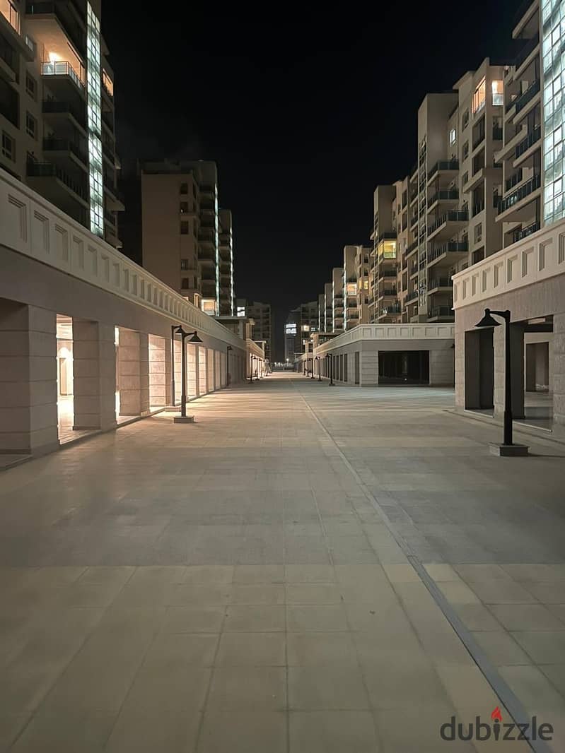 شقة بحري بالسعر القديم  متشطبة ع بحر مباشرة استلام فوري بالتقسيط ع 10 سنين في العلمين downtown al alamein 5