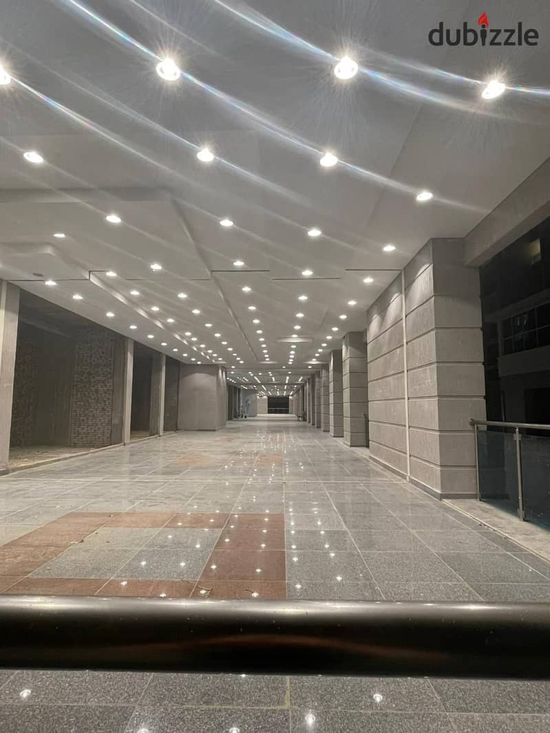 شقة بحري بالسعر القديم  متشطبة ع بحر مباشرة استلام فوري بالتقسيط ع 10 سنين في العلمين downtown al alamein 7