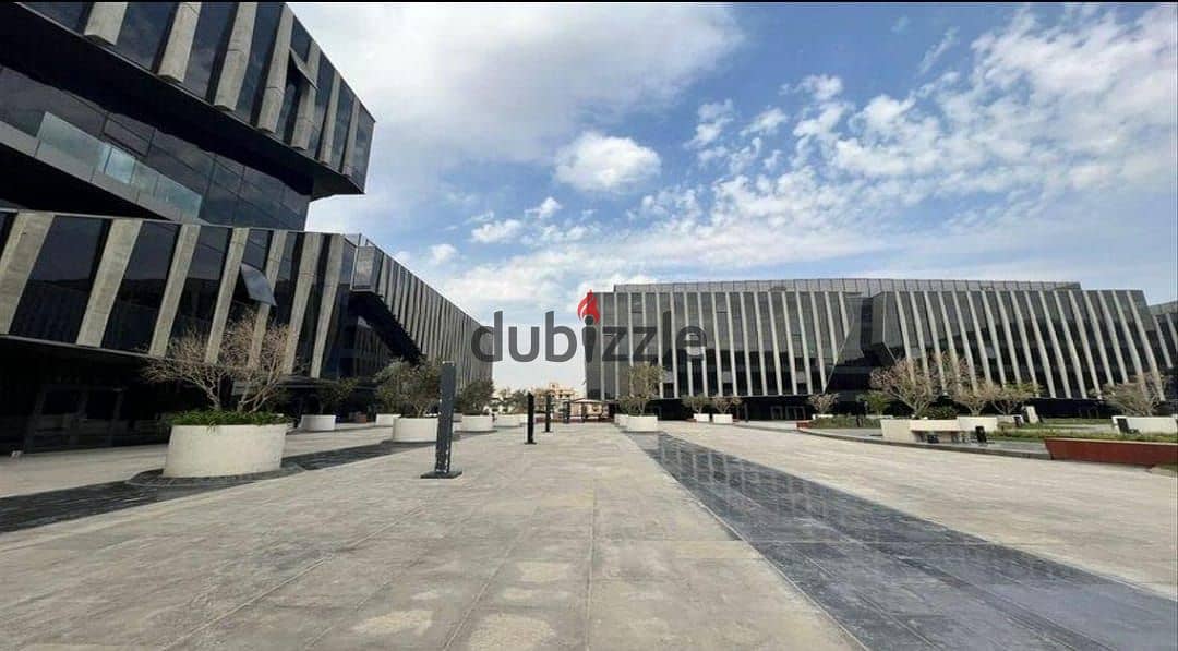 مكتب للبيع 156متر بالم هيلز التجمع الخامس Office for Sale palm hills Fifth settlement 5