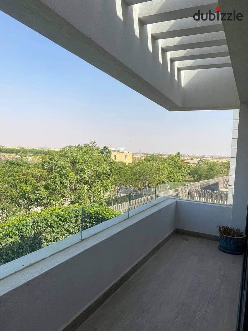 شقة للبيع بدون مقدم ( تشطيب كامل ) على الفيو كمبوند البروج في الشروق-Finished | 2BR Apartment (0% DP) for sale view landscape  ElBurouj ElShorouk City 0