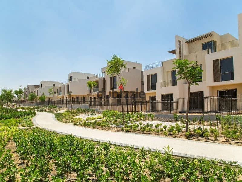 Superluxe finished apartment for sale in the most prestigious residential compounds in Shorouk, Sodic East Compound 0