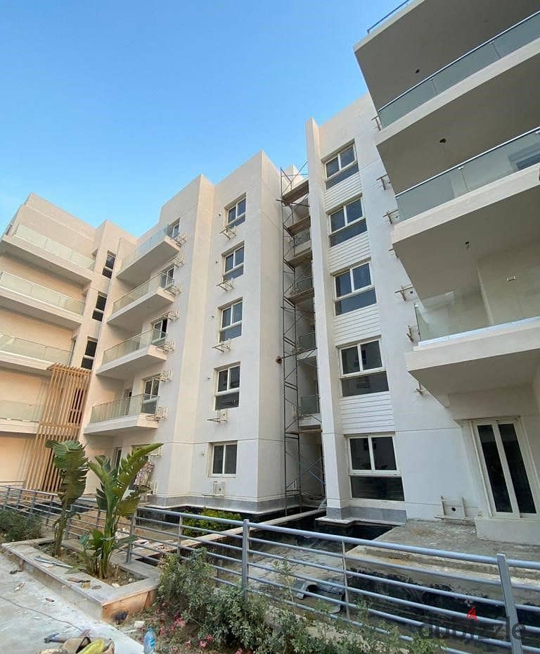 apartment ready to move in sheikh zayed / شقة للبيع جاهزة للمعاينة علي المحور مباشرة بزايد 3