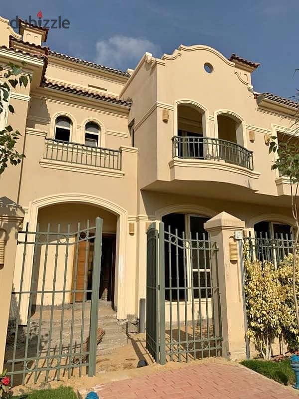 villa ready to move for sale in patio 5 lavista/ فيلا للبيع استلام فوري في لافيستا الشروق 3