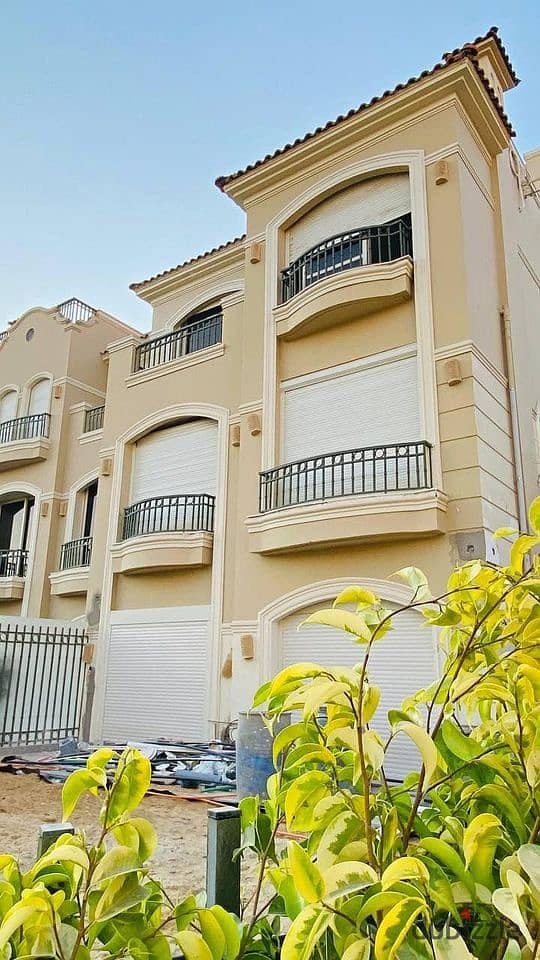 Villa for sale infront of airport in fifth settl / فيلا للبيع بأقل سعر امام المطار بالتجمع الأول 6