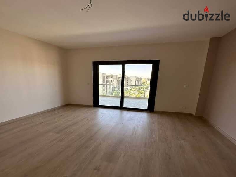 شقه 225 للبيع (( استلام فوري )) في اميز كمبوند متكامل الخدمات Apartment for sale (( RTM )) in the most distinguished full-service 2