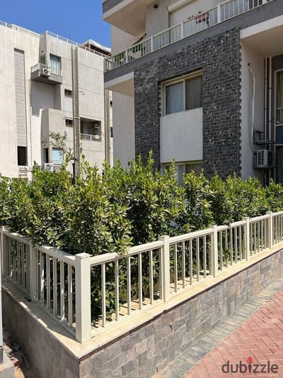 Duplex Garden for sale in Jayd