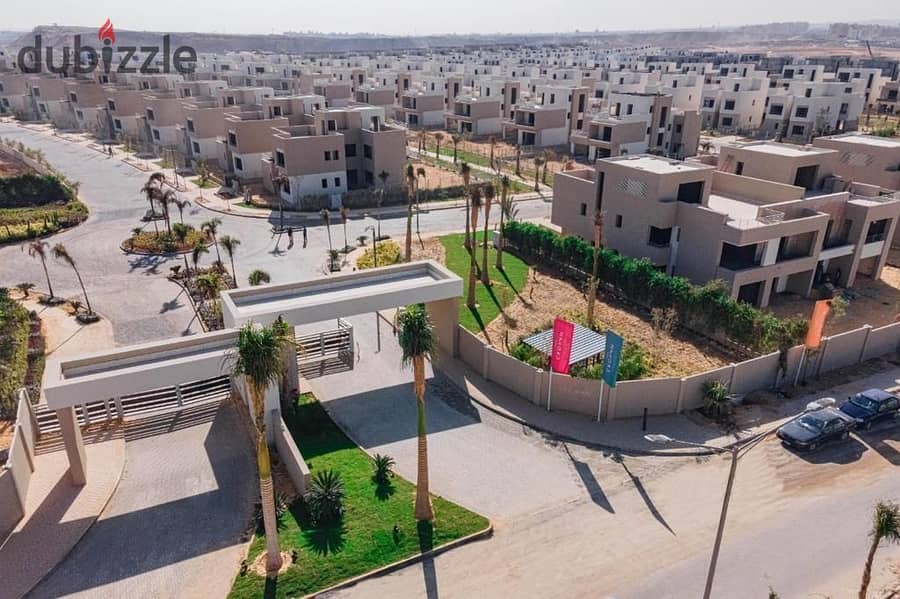 فيلا للبيع في ارقي الكمبوندات  the crown palm hills  في الشيخ زايد مقدم 10% وقسط علي 6 سنين 3