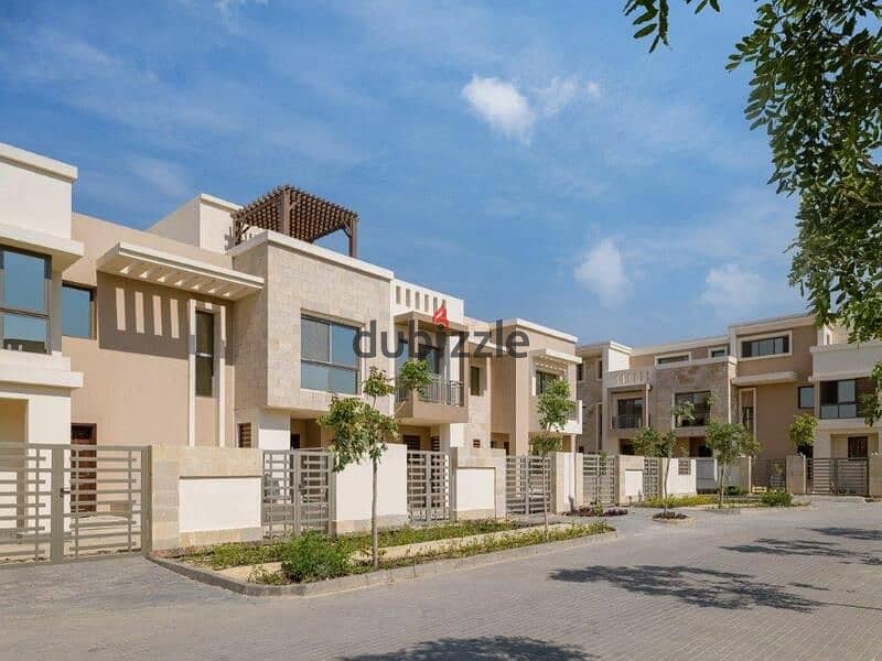 With a 5% down payment, an apartment in a garden for sale in Sarai Compound, with a 42% cash discount and a cash price installment 11