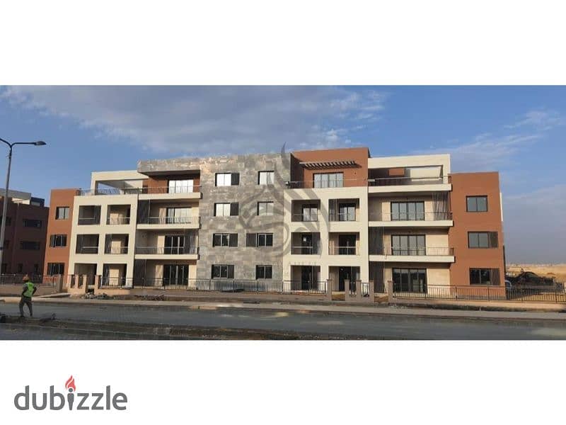 تاون هاوس ميدل لوكيشن للبيع في ديستريكت 5 التجمع الخامس town house midlle Very prime location for sale in District 5  new cairo 4