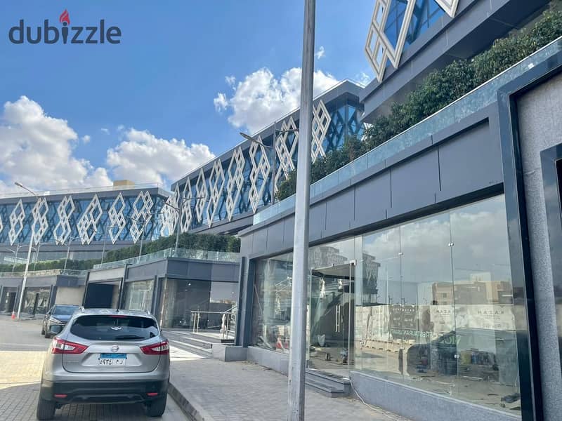 Administrative office 275 m for sale in Kazan Mall, immediate delivery, behind Mall of Arabia, 6th of October 2