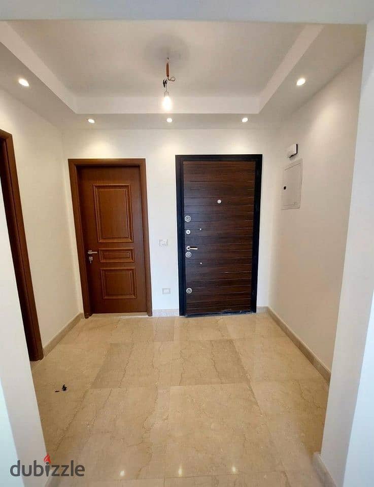 174 meters, finished with air conditioners, 3 minutes from Nasr City, 3 minutes from Cairo Airport, minutes from Al-Ahly Club and Wadi Degla Club. 11